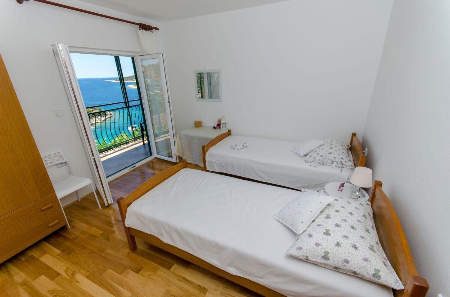 Apartments Bosiljka - By The Sea Sevid Eksteriør billede